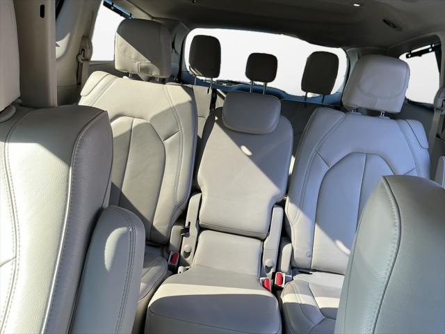 2020 Chrysler Pacifica Touring L Plus