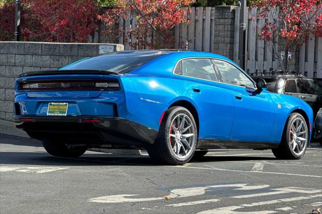 2026 Dodge Charger Daytona 4-Door Scat Pack AWD