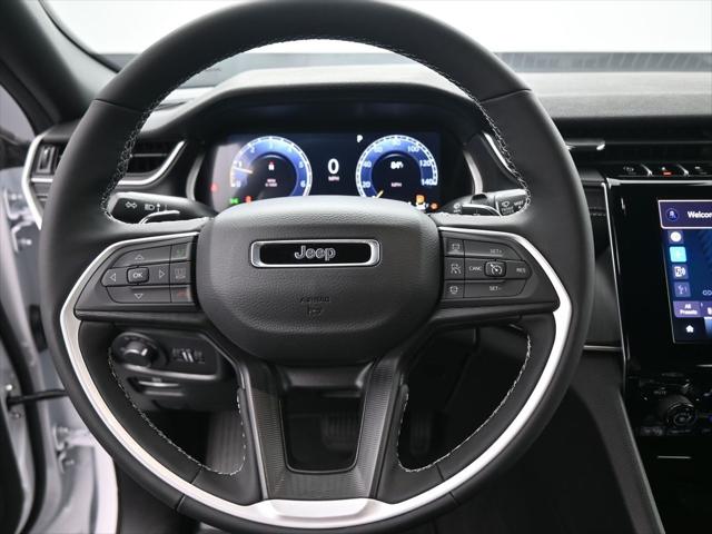 2025 Jeep Grand Cherokee GRAND CHEROKEE LAREDO 4X2