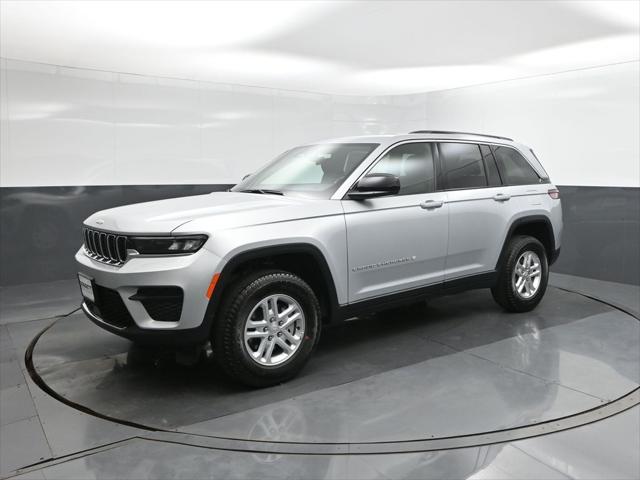 2025 Jeep Grand Cherokee GRAND CHEROKEE LAREDO 4X2
