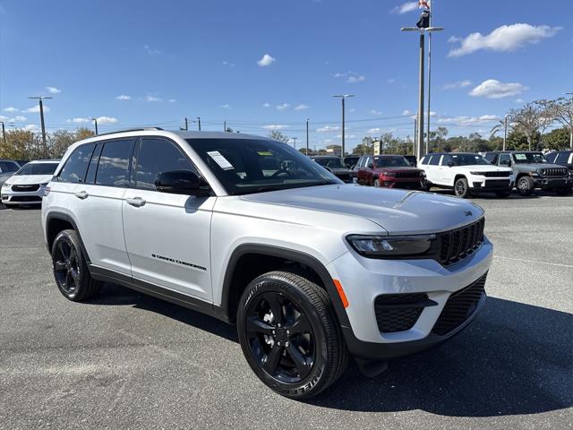 2025 Jeep Grand Cherokee GRAND CHEROKEE ALTITUDE X 4X4