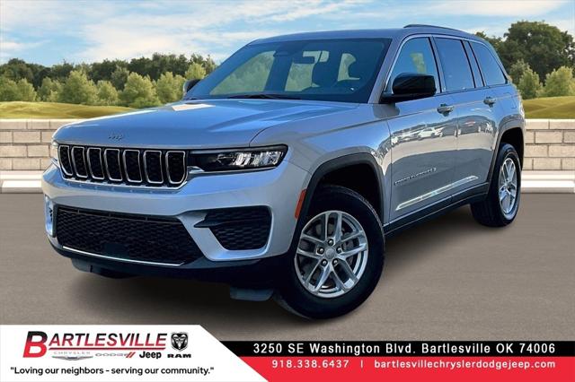 2025 Jeep Grand Cherokee GRAND CHEROKEE LAREDO X 4X4