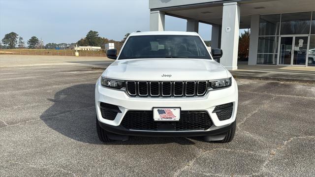 2025 Jeep Grand Cherokee GRAND CHEROKEE LAREDO 4X2