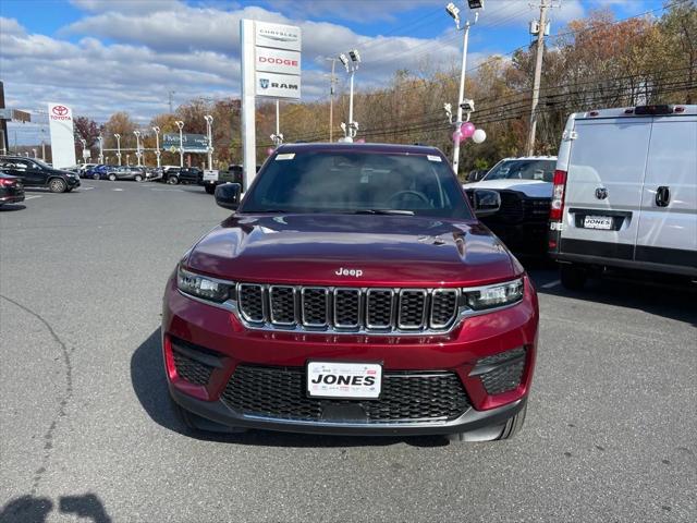 2025 Jeep Grand Cherokee GRAND CHEROKEE LAREDO X 4X4