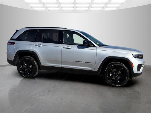 2025 Jeep Grand Cherokee GRAND CHEROKEE ALTITUDE X 4X4 2025 Jeep Grand Cherokee GRAND CHEROKEE ALTITUDE X 4X4