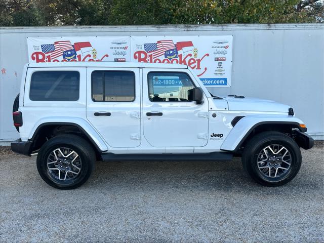 2026 Jeep Wrangler 4-Door Sahara 4x4