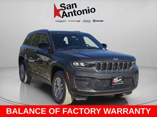 2025 Jeep Grand Cherokee GRAND CHEROKEE LAREDO X 4X4