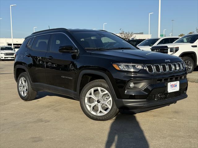 2026 Jeep Compass COMPASS LATITUDE 4X4