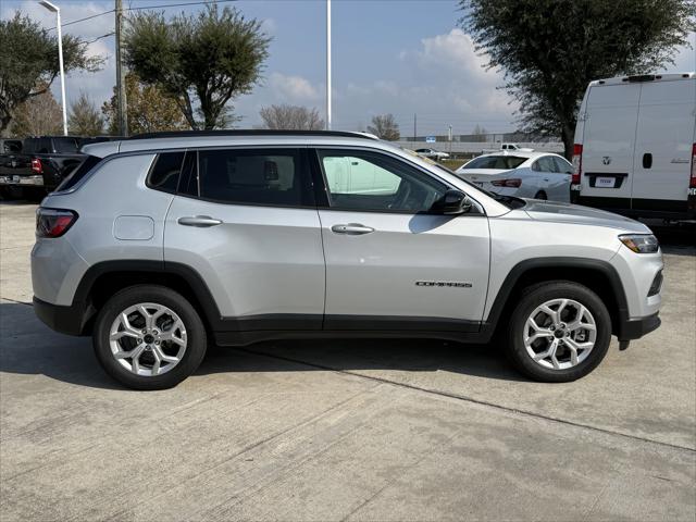 2026 Jeep Compass COMPASS LATITUDE 4X4