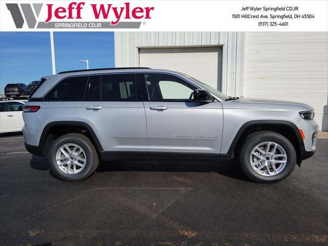 2025 Jeep Grand Cherokee GRAND CHEROKEE LAREDO X 4X4