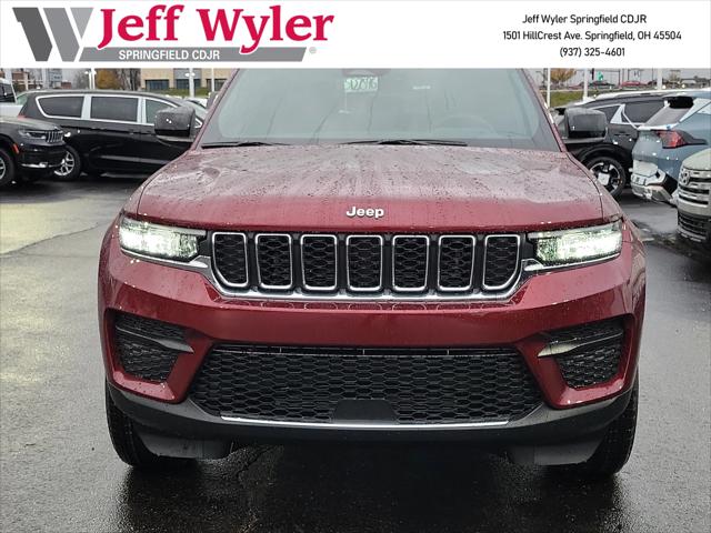 2025 Jeep Grand Cherokee GRAND CHEROKEE LAREDO X 4X4