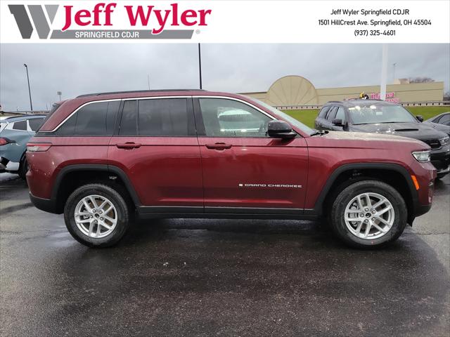 2025 Jeep Grand Cherokee GRAND CHEROKEE LAREDO X 4X4