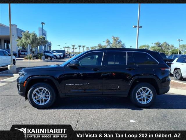 2025 Jeep Grand Cherokee GRAND CHEROKEE LAREDO X 4X4 2025 Jeep Grand Cherokee GRAND CHEROKEE LAREDO X 4X4