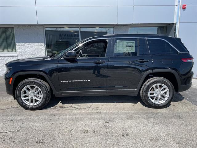 2025 Jeep Grand Cherokee GRAND CHEROKEE LAREDO X 4X4