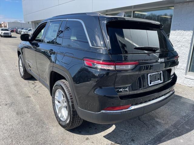 2025 Jeep Grand Cherokee GRAND CHEROKEE LAREDO X 4X4