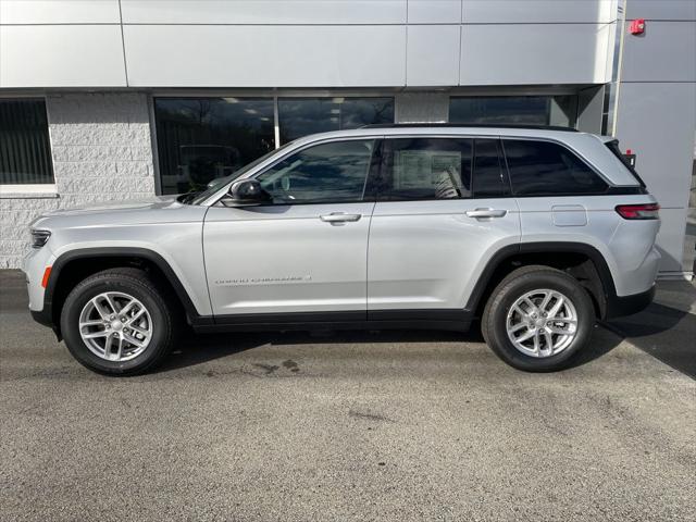 2025 Jeep Grand Cherokee GRAND CHEROKEE LAREDO X 4X4 2025 Jeep Grand Cherokee GRAND CHEROKEE LAREDO X 4X4