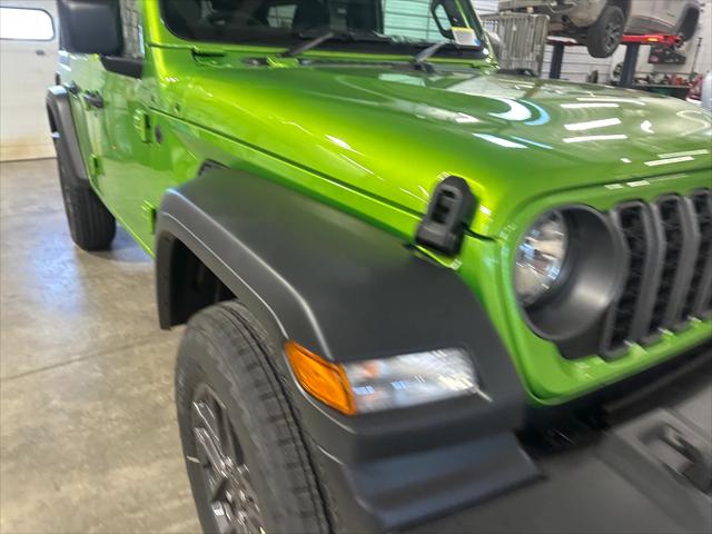 2026 Jeep Wrangler 4-Door Sport RHD 4x4 2026 Jeep Wrangler 4-Door Sport RHD 4x4