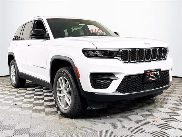 2025 Jeep Grand Cherokee GRAND CHEROKEE LAREDO X 4X4 2025 Jeep Grand Cherokee GRAND CHEROKEE LAREDO X 4X4