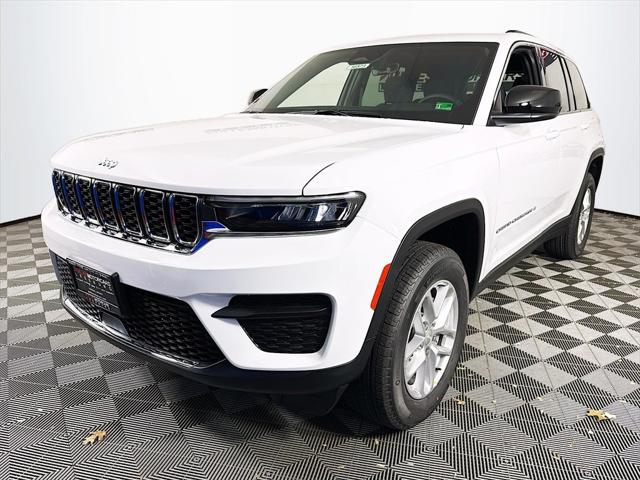 2025 Jeep Grand Cherokee GRAND CHEROKEE LAREDO X 4X4 2025 Jeep Grand Cherokee GRAND CHEROKEE LAREDO X 4X4