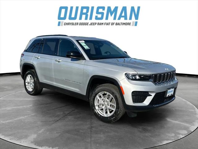 2025 Jeep Grand Cherokee GRAND CHEROKEE LAREDO X 4X4