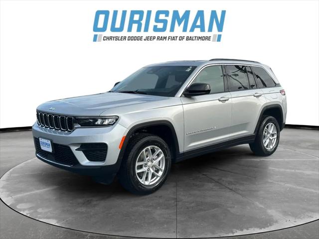 2025 Jeep Grand Cherokee GRAND CHEROKEE LAREDO X 4X4