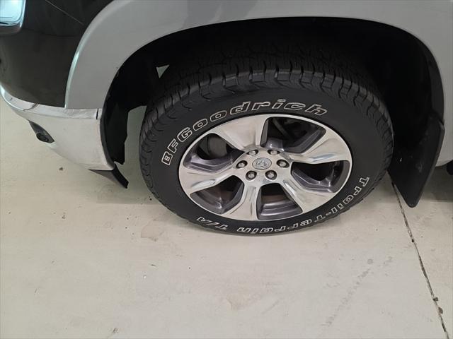 2020 RAM 1500 Laramie Crew Cab 4x4 57 Box 2020 RAM 1500 Laramie Crew Cab 4x4 57 Box