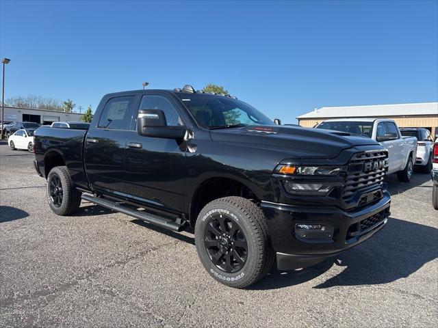 2026 RAM Ram 2500 RAM 2500 BLACK EXPRESS CREW CAB 4X4 64 BOX
