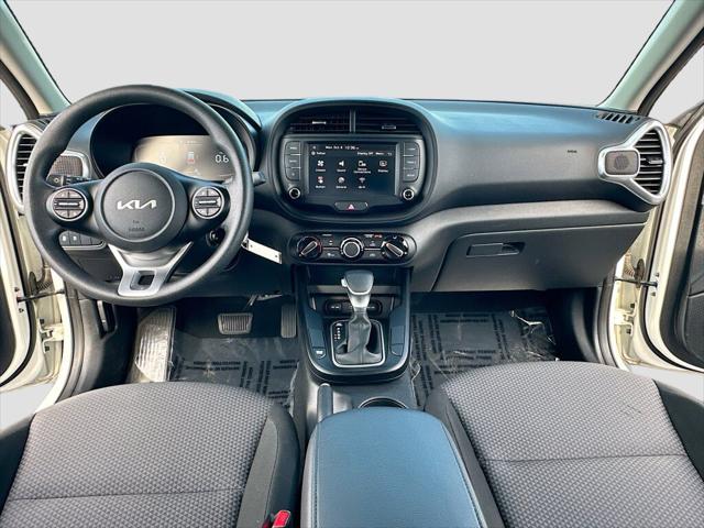 2023 Kia Soul LX 2023 Kia Soul LX