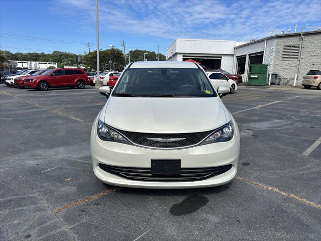 2017 Chrysler Pacifica LX