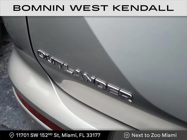 2024 Mitsubishi Outlander ES 2.5 2WD 2024 Mitsubishi Outlander ES 2.5 2WD