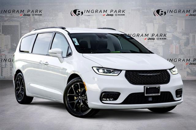 2022 Chrysler Pacifica Touring L 2022 Chrysler Pacifica Touring L