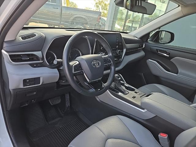 2021 Toyota Highlander Hybrid XLE