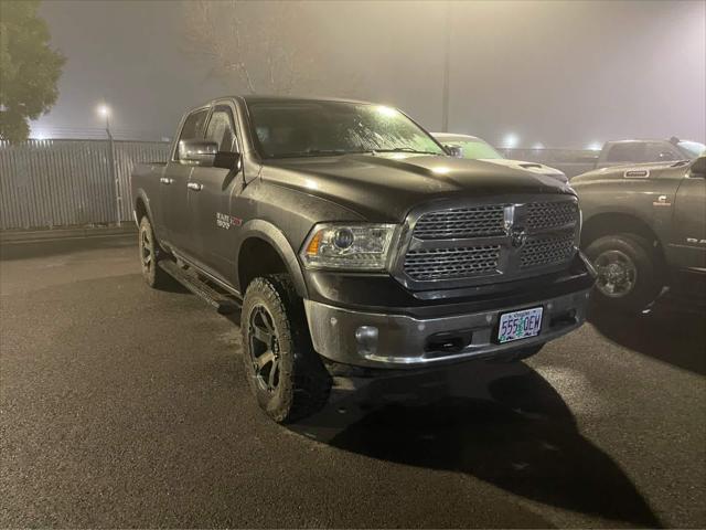 2017 RAM 1500 Laramie Crew Cab 4x4 64 Box 2017 RAM 1500 Laramie Crew Cab 4x4 64 Box