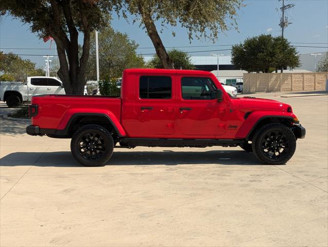 2025 Jeep Gladiator Nighthawk