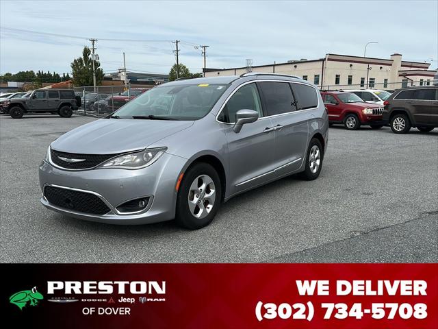 2017 Chrysler Pacifica Touring-L Plus