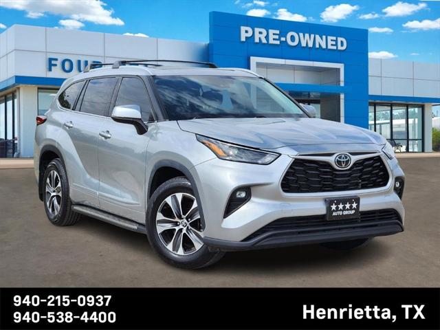 2022 Toyota Highlander XLE 2022 Toyota Highlander XLE