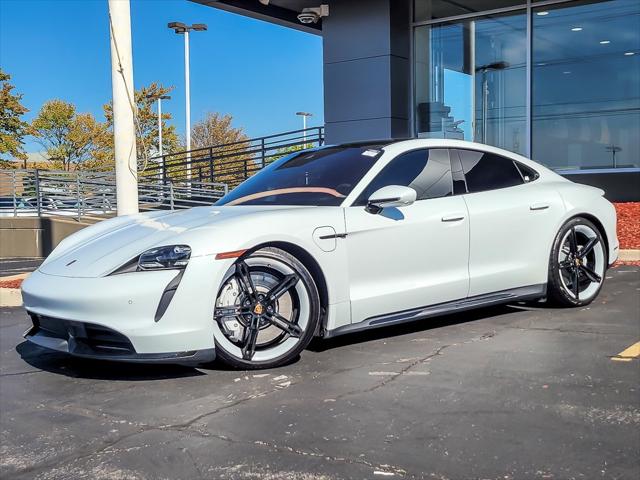 2022 Porsche Taycan Turbo