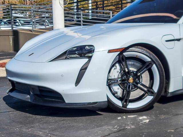 2022 Porsche Taycan Turbo
