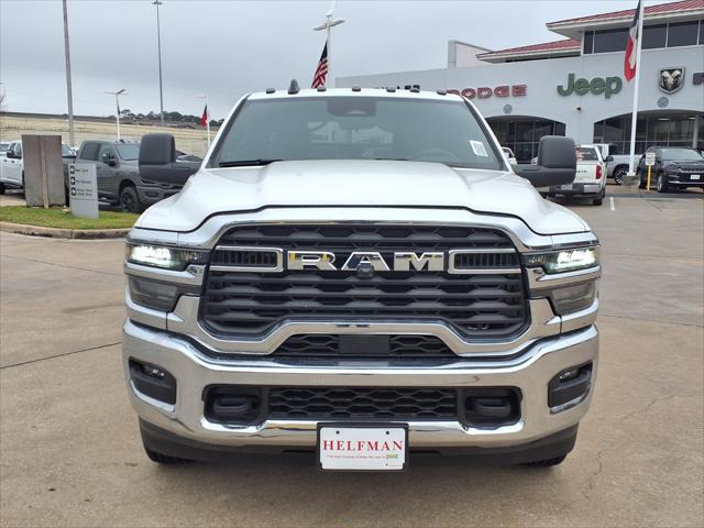 2025 RAM Ram 3500 Chassis Cab RAM 3500 TRADESMAN CREW CAB CHASSIS 4X4 60 CA