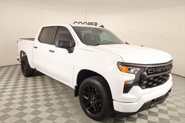 2023 Chevrolet Silverado 1500 4WD Crew Cab Short Bed Custom