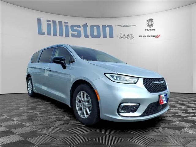 2024 Chrysler Pacifica Touring L 2024 Chrysler Pacifica Touring L