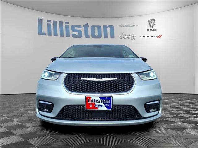 2024 Chrysler Pacifica Touring L 2024 Chrysler Pacifica Touring L