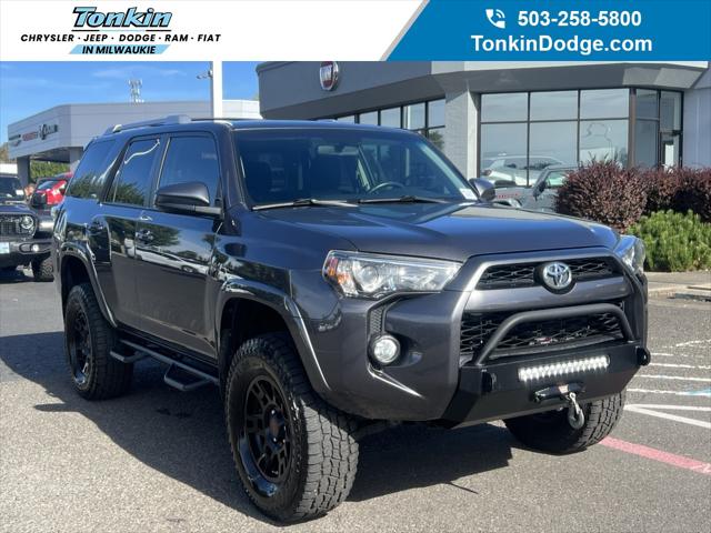 2018 Toyota 4Runner SR5 2018 Toyota 4Runner SR5
