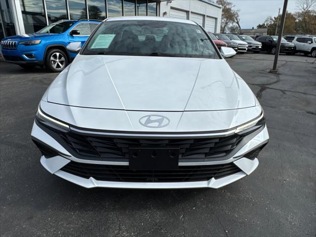 2024 Hyundai Elantra SEL 2024 Hyundai Elantra SEL