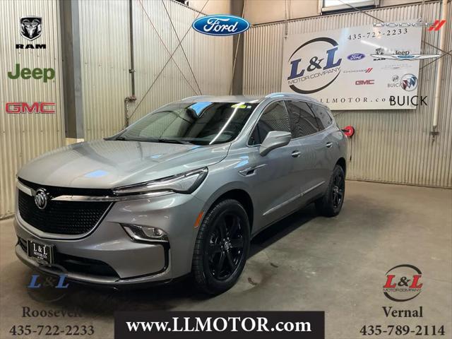 2023 Buick Enclave Essence AWD 2023 Buick Enclave Essence AWD
