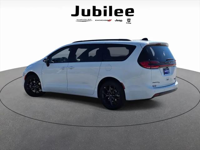 2026 Chrysler Pacifica Limited AWD