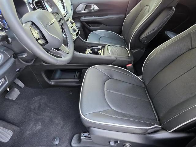 2026 Chrysler Pacifica Limited AWD