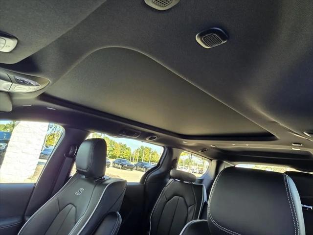 2026 Chrysler Pacifica Limited AWD