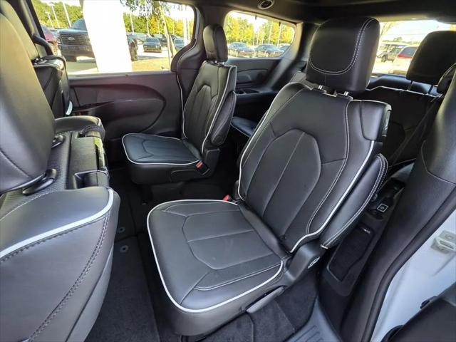 2026 Chrysler Pacifica Limited AWD