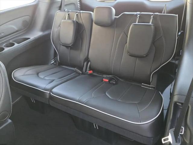 2026 Chrysler Pacifica Limited AWD